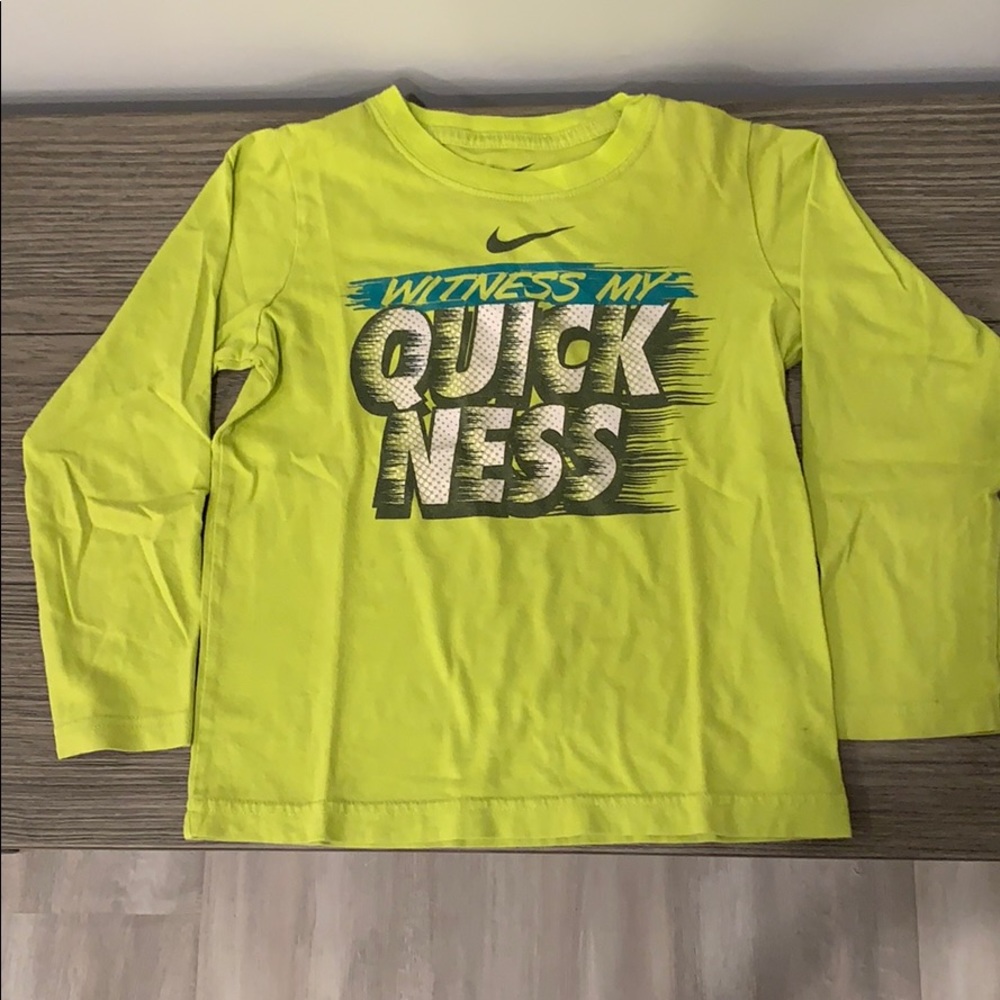 Boys Nike Green Long Sleeve Shirt Size 6